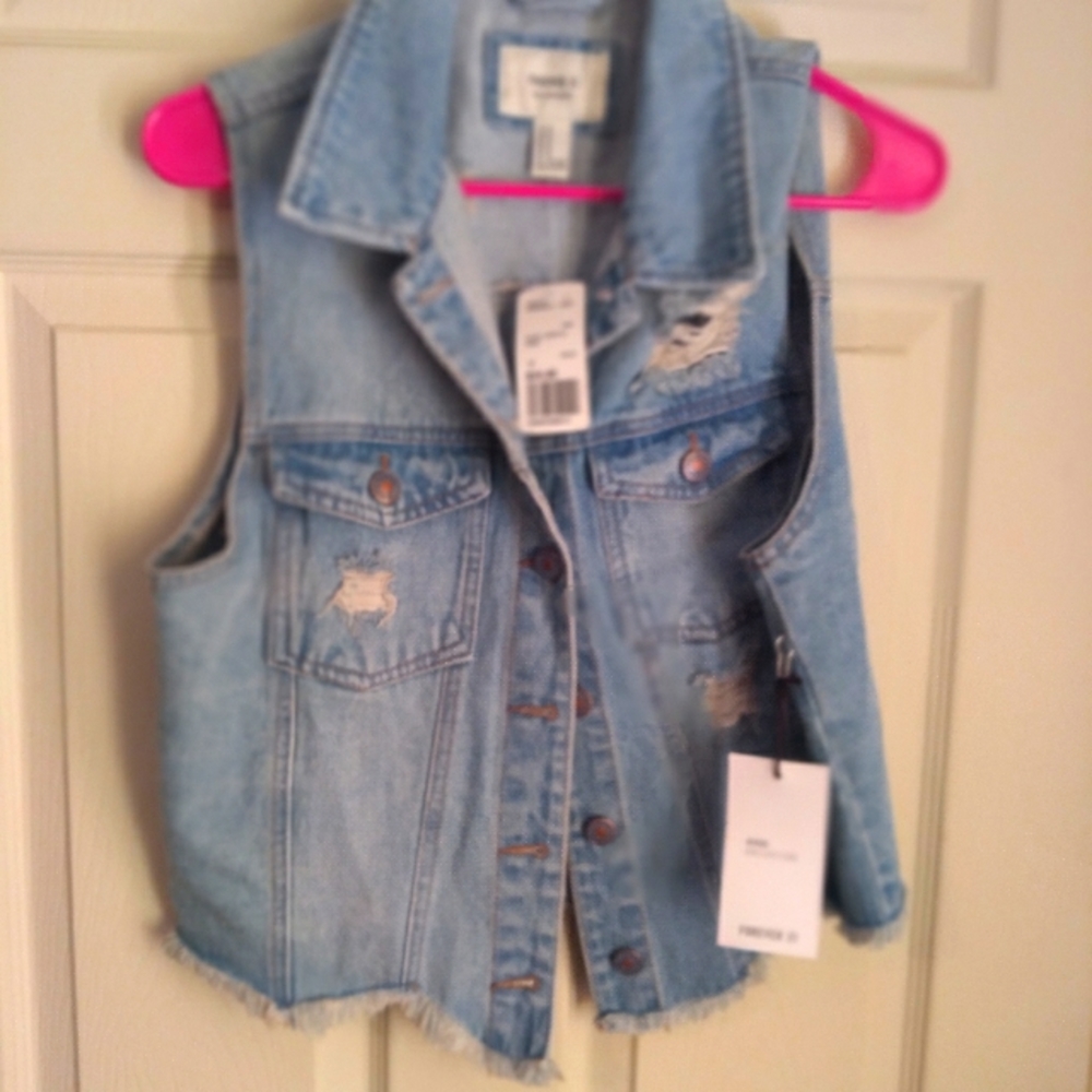 Forever 21 L.A. vest